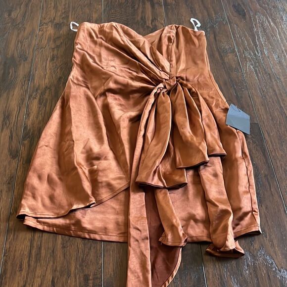 Lulu’s Midnight Rust Brown Satin Strapless Mini Dress Size Medium NWT - Picture 3 of 11